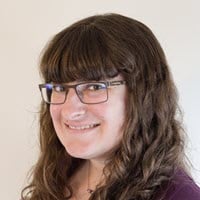 ShannaHeadshot1.jpg
