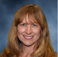 Lara Thurn.jpg